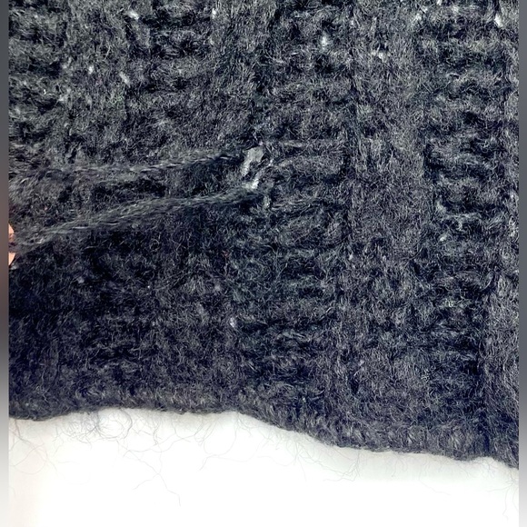 KENNETH COLE - Kint Shawl - Picture 7 of 9